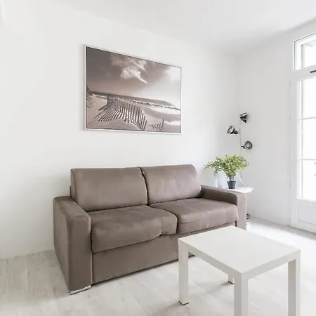 Apartament Cosy T2 - Albert Leenhardt - Street Side *